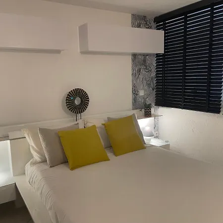 Apartment Bas De 